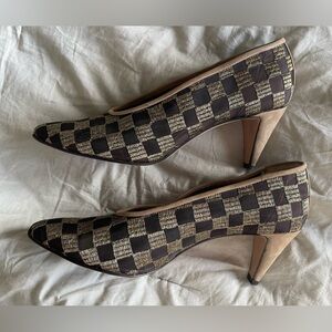 Vintage Walter Steiger Brown Gold Checkered Mesh Pumps Heels Size 6B Italy